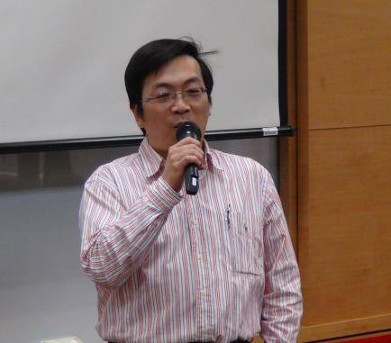 Professor Rong-Jyue Wang's Photo